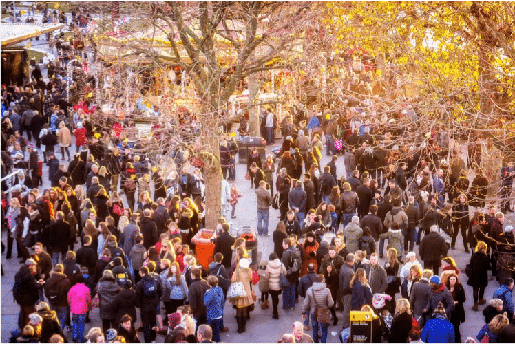 Holiday Campaign in Montreal 2019